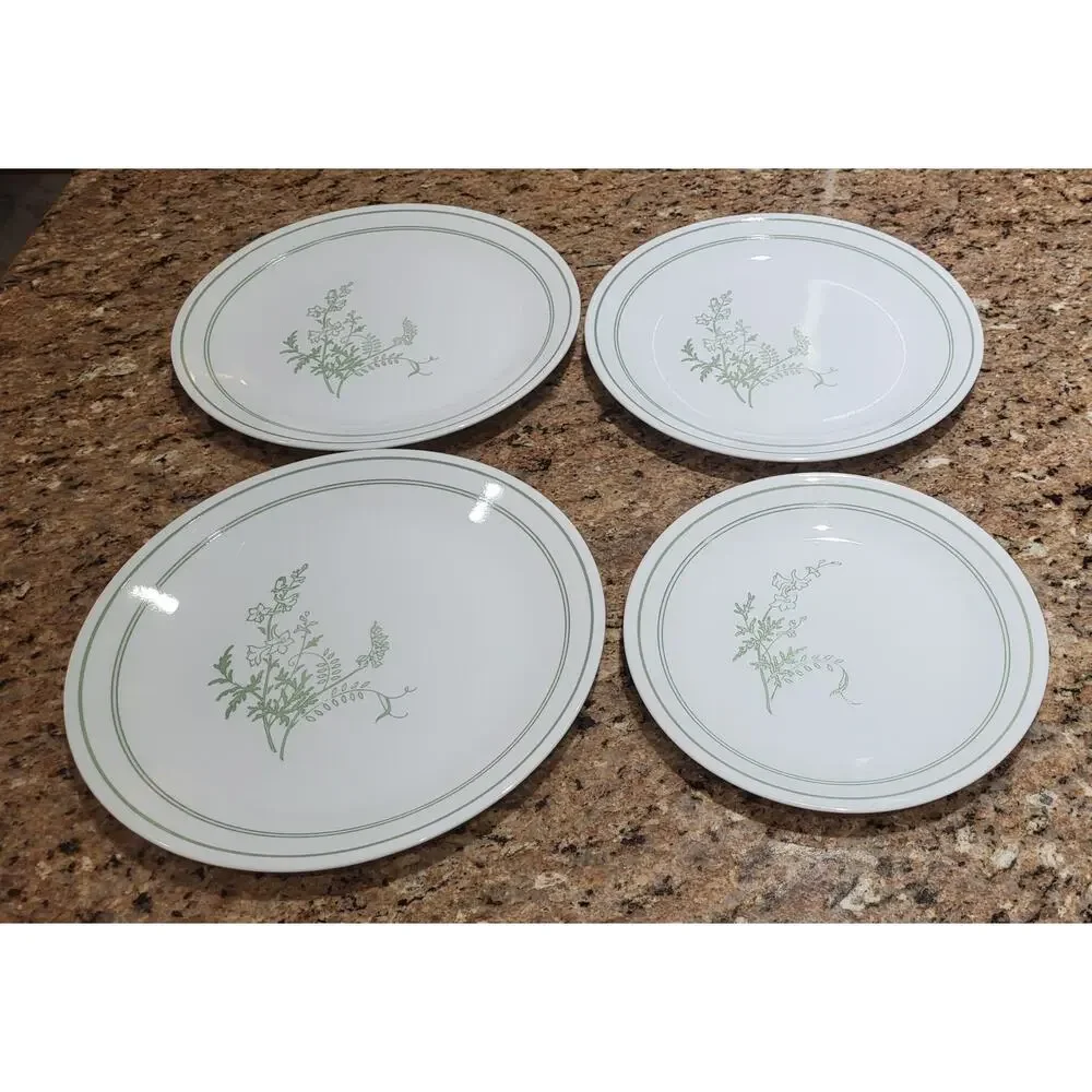 Vintage Corelle Floral Spray Plates (Qty 3 Dinner Plates & Qty 1 Luncheon Plate)